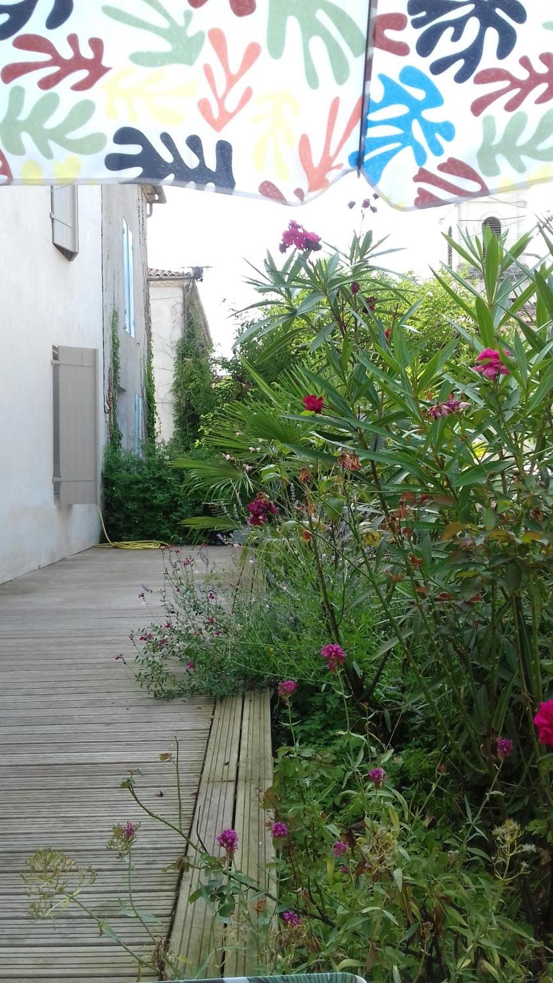 Fourques-sur-GaronneLe Studio De La Casa Fourquaiseアパートメント エクステリア 写真